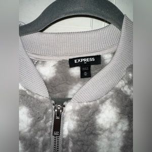 Women’s express sweater
